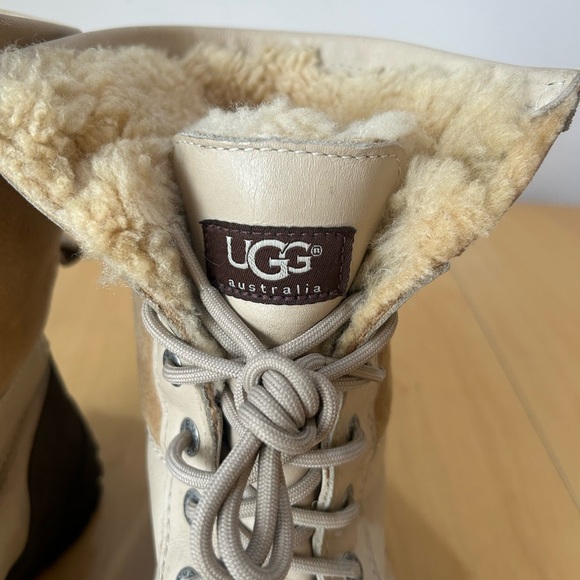 UGG Women's Adirondack II Winter Boots Sz 6.5 - Picture 4 of 8